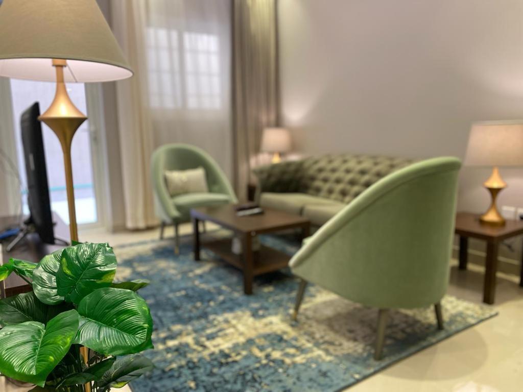 F Residence, Beauty & Luxury Apartment *